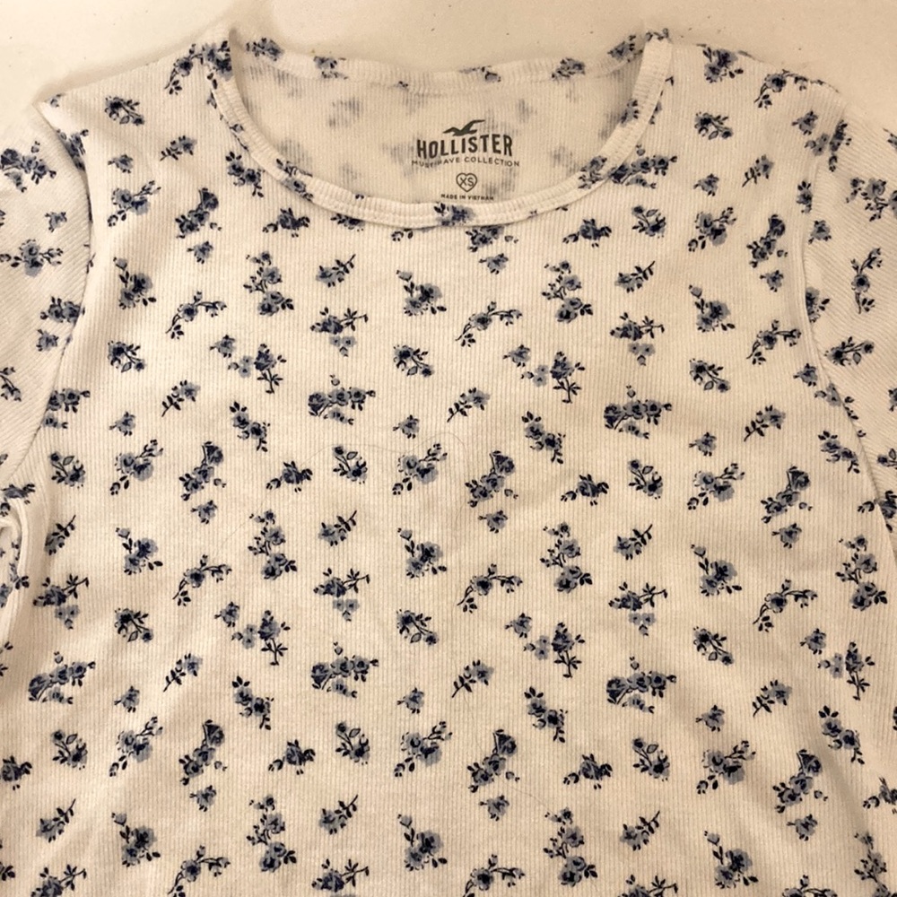 ribbed Hollister TOP NEVER WORN